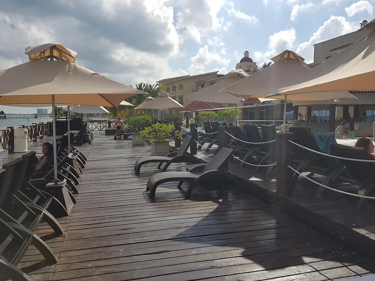 Suite Frente Al Mar Cancún Mexiko